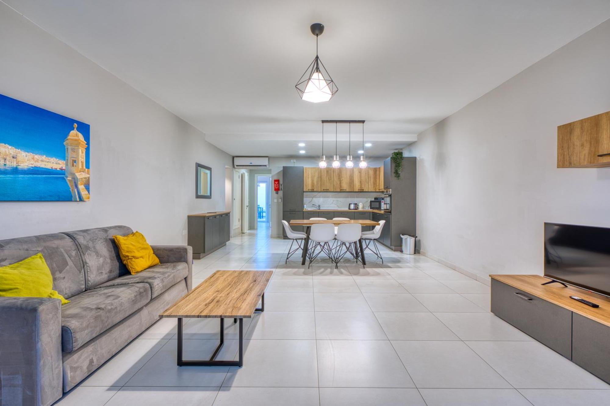 Unique Two Bedroom Apt With Huge Outdoor Area And Close To Entertainment Is-Swieqi Luaran gambar