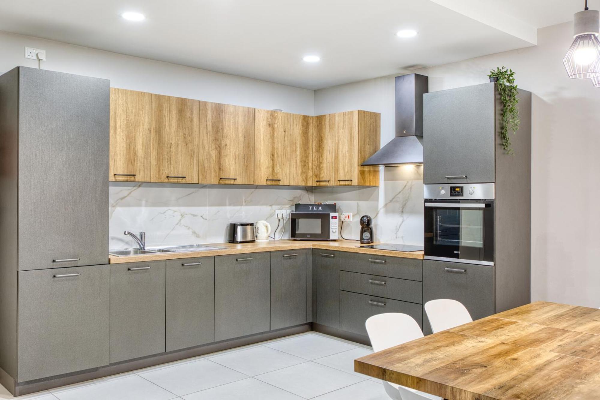 Unique Two Bedroom Apt With Huge Outdoor Area And Close To Entertainment Is-Swieqi Luaran gambar